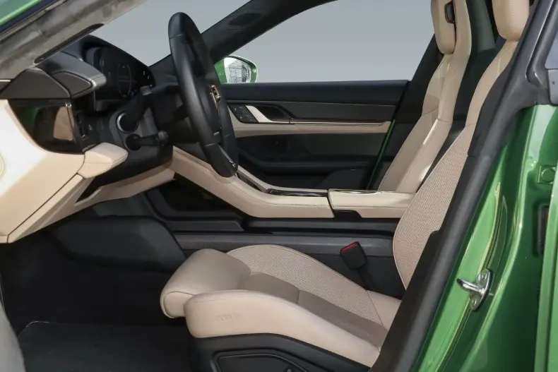 Porsche Taycan din 2022 cu 29.900 km - oferta POR180449 - foto 13