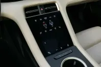 Porsche Taycan din 2022 cu 29.900 km - oferta POR180449 - foto 21