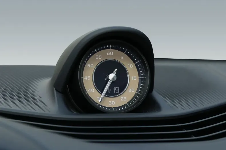 Porsche Taycan din 2022 cu 29.900 km - oferta POR180449 - foto 22