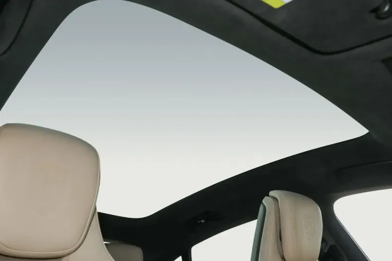 Porsche Taycan din 2022 cu 29.900 km - oferta POR180449 - foto 27