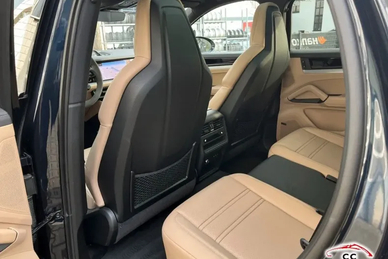 Porsche Cayenne din 2023 cu 30.000 km - oferta POR180452 - foto 25