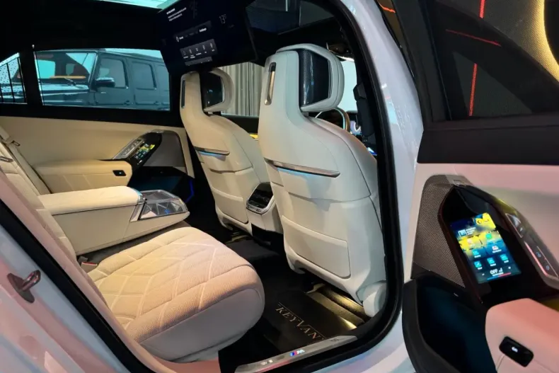 BMW 740 (Seria 7) din 2024 cu 26.715 km - oferta BMW180454 - foto 14