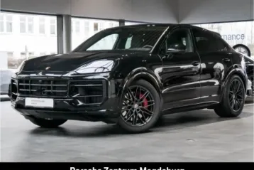 Porsche Cayenne din 2025 - oferta POR180461