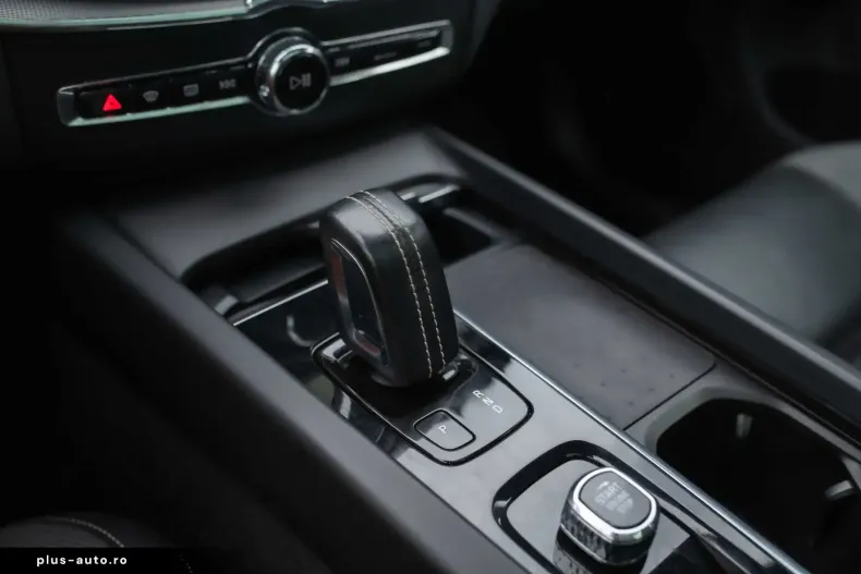 Volvo XC60 din 2021 cu 129.960 km - oferta VOL180465 - foto 35