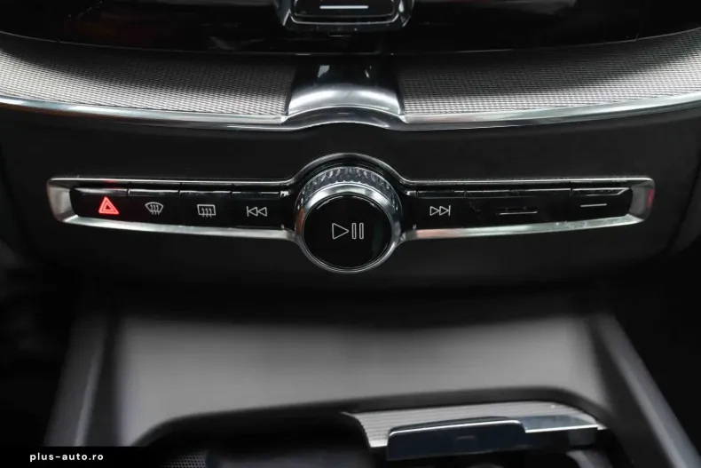 Volvo XC60 din 2021 cu 129.960 km - oferta VOL180465 - foto 38