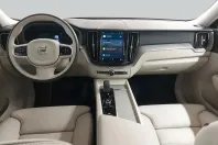 Volvo XC60 din 2024 cu 3.884 km - oferta VOL180466 - foto 9