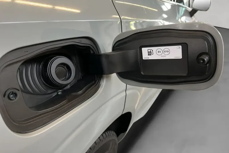 Volvo XC60 din 2024 cu 22.574 km - oferta VOL180467 - foto 31