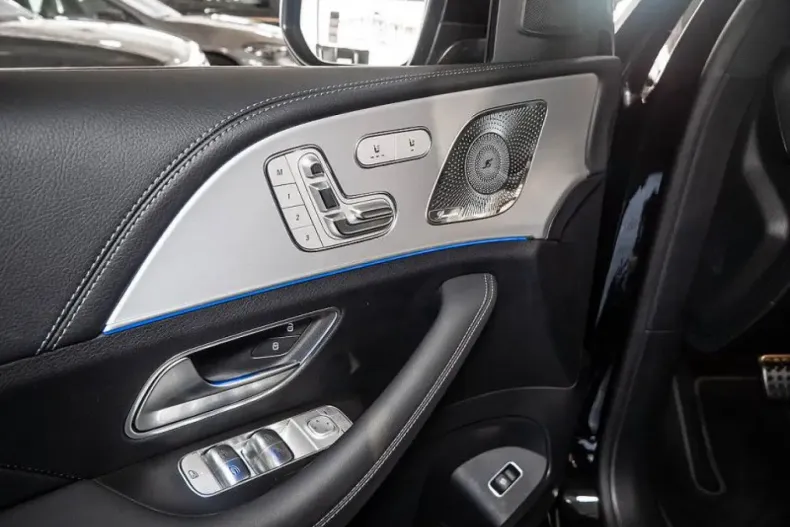 Mercedes-Benz GLE 300 (Clasa GLE) din 2024 cu 8.950 km - oferta MER180469 - foto 13