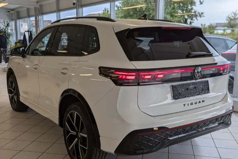 Volkswagen Tiguan din 2025 cu 25.600 km - oferta VOL180477 - foto 4