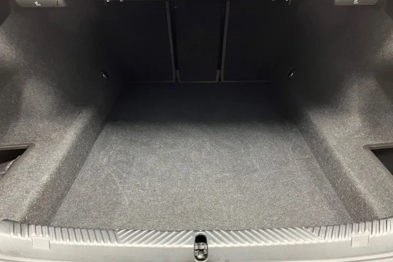 BMW 520 (Seria 5) din 2025 cu 25.657 km - oferta BMW180493 - foto 11