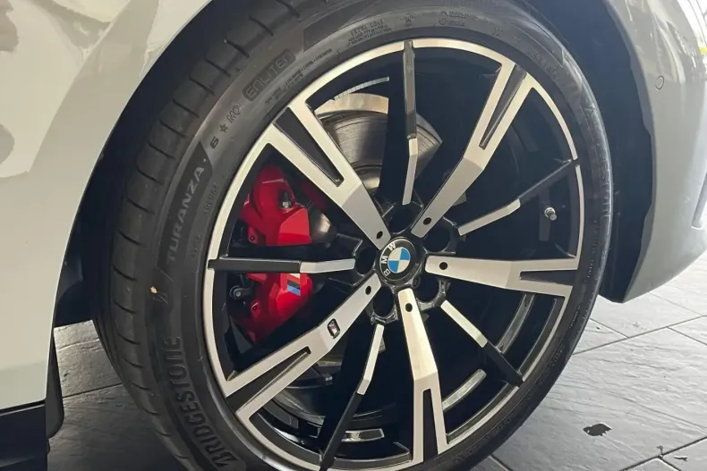 BMW 520 (Seria 5) din 2025 cu 7.101 km - oferta BMW180494 - foto 11