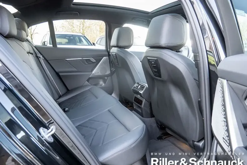 BMW 520 (Seria 5) din 2025 cu 25.731 km - oferta BMW180495 - foto 6