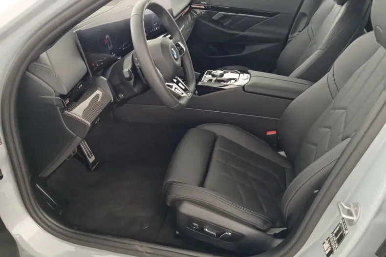 BMW 520 (Seria 5) din 2024 cu 17.299 km - oferta BMW180496 - foto 7