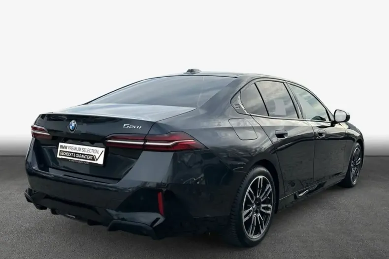 BMW 520 (Seria 5) din 2025 cu 12.047 km - oferta BMW180498 - foto 2