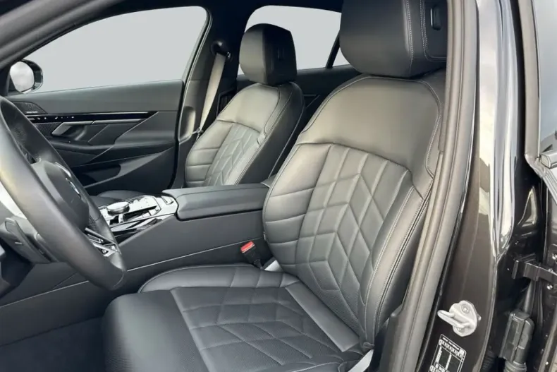 BMW 520 (Seria 5) din 2025 cu 12.047 km - oferta BMW180498 - foto 11