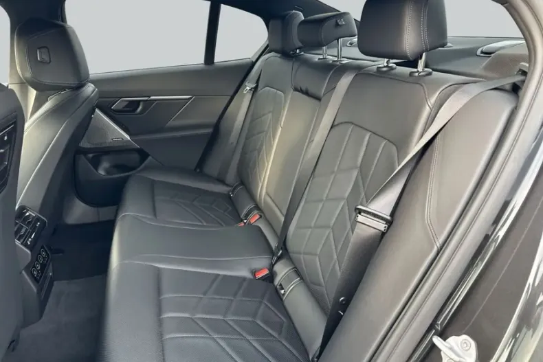 BMW 520 (Seria 5) din 2025 cu 12.047 km - oferta BMW180498 - foto 12