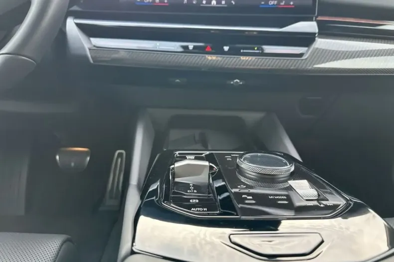 BMW 520 (Seria 5) din 2025 cu 12.047 km - oferta BMW180498 - foto 15