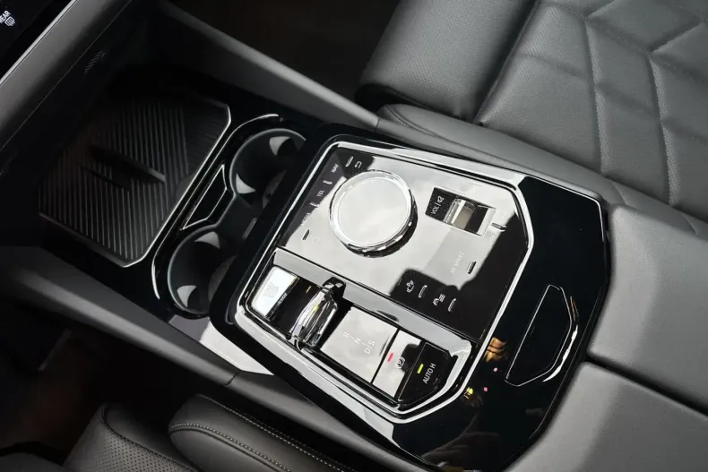 BMW 530 din 2024 cu 19.100 km - oferta BMW180502 - foto 10