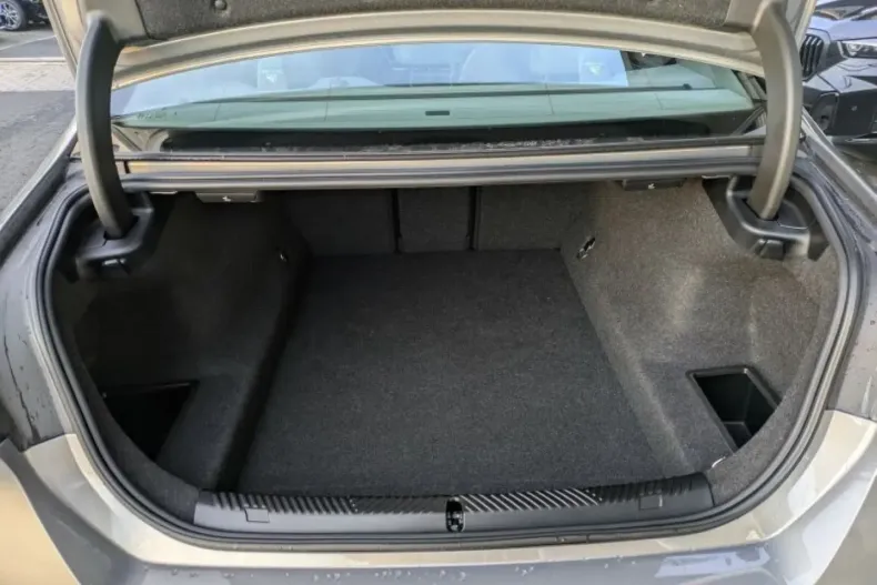 BMW 530 din 2024 cu 34.641 km - oferta BMW180504 - foto 4