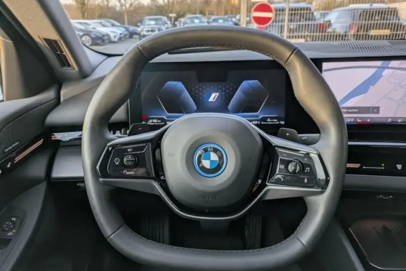 BMW 530 din 2024 cu 34.641 km - oferta BMW180504 - foto 6