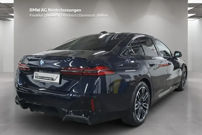 BMW 530 din 2024 cu 51.236 km - oferta BMW180505 - foto 3