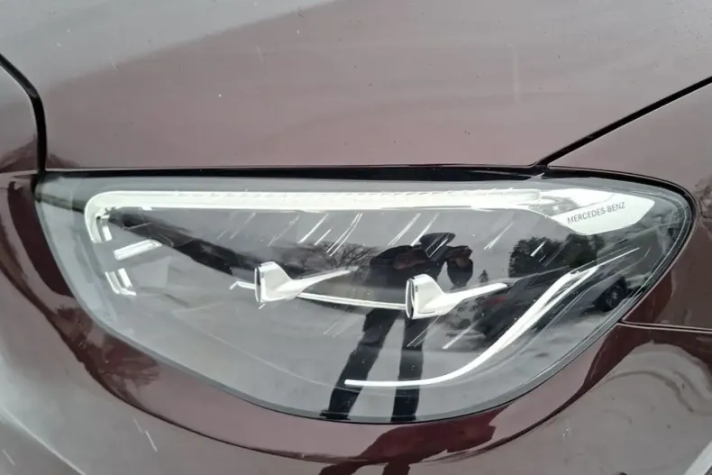 Mercedes-Benz E 220 (Clasa E) din 2023 cu 46.268 km - oferta MER180514 - foto 11