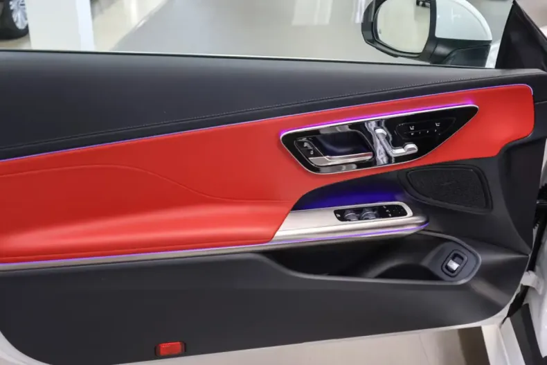 Mercedes-Benz CLE 200 (Clasa CLE) din 2024 cu 2.860 km - oferta MER180515 - foto 8