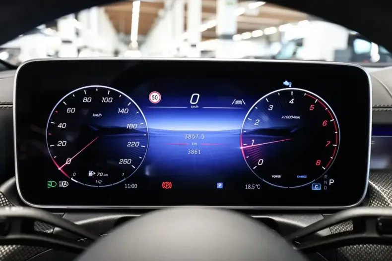 Mercedes-Benz CLE 200 (Clasa CLE) din 2024 cu 2.860 km - oferta MER180515 - foto 15