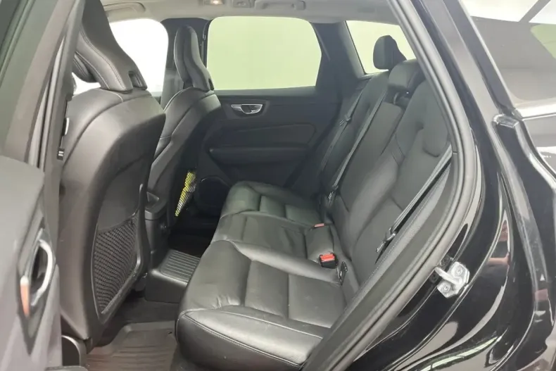 Volvo XC60 din 2022 cu 81.304 km - oferta VOL180516 - foto 7