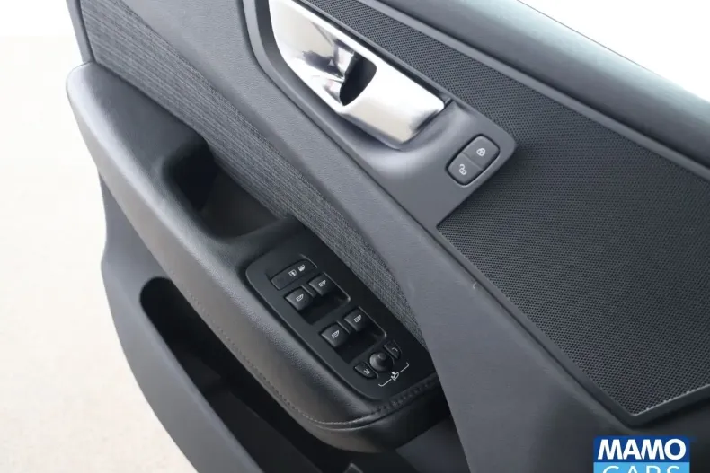 Volvo XC60 din 2022 cu 80.831 km - oferta VOL180517 - foto 15