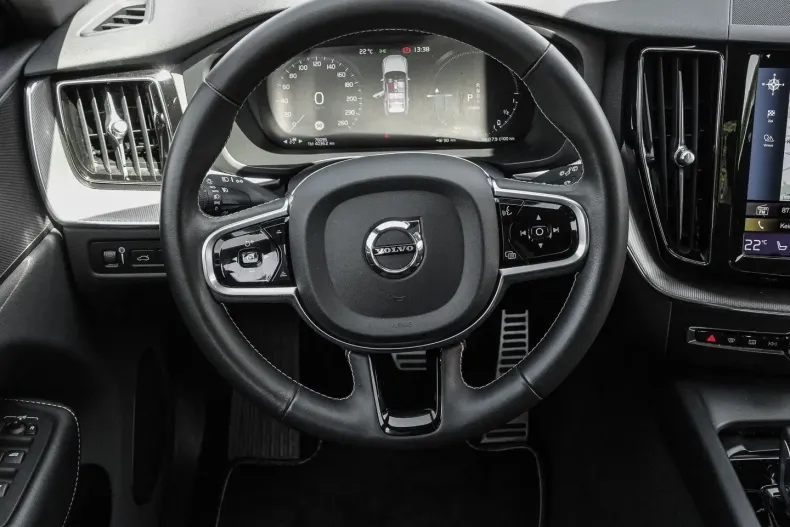 Volvo XC60 din 2021 cu 76.094 km - oferta VOL180519 - foto 7