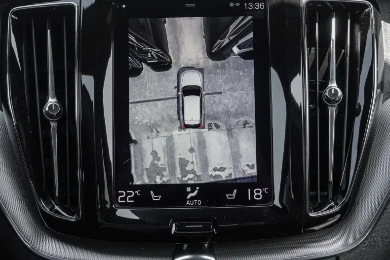 Volvo XC60 din 2021 cu 76.094 km - oferta VOL180519 - foto 9