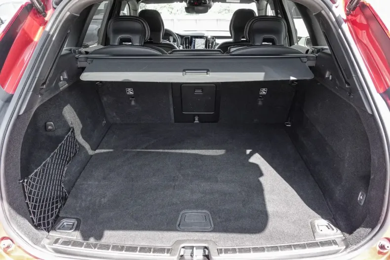 Volvo XC60 din 2021 cu 76.094 km - oferta VOL180519 - foto 16