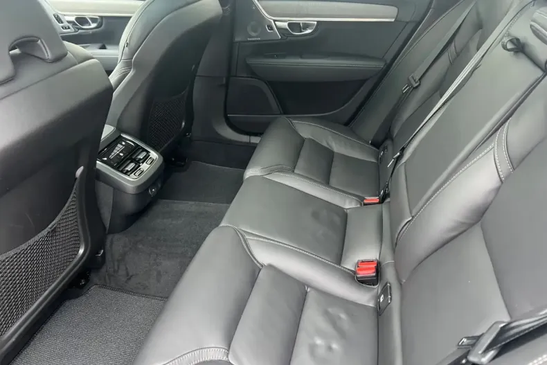 Volvo V90 Cross Country din 2024 cu 18.050 km - oferta VOL180522 - foto 11