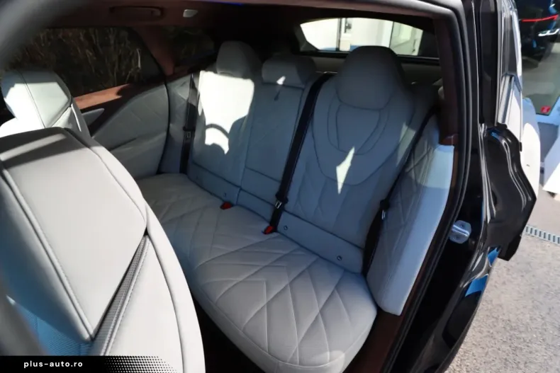 BMW XM (Seria X) din 2023 cu 56.475 km - oferta BMW180534 - foto 29