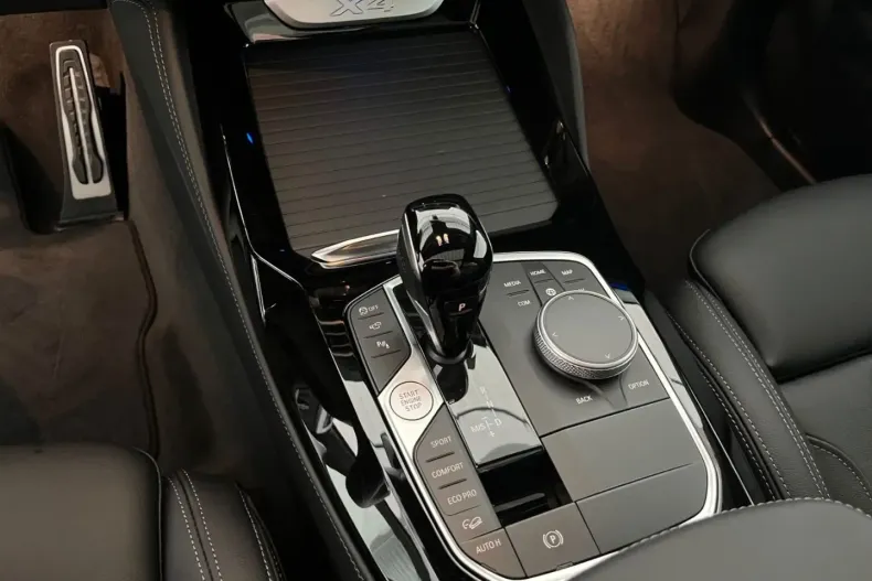 BMW X4 (Seria X) din 2025 cu 5.900 km - oferta BMW180537 - foto 15