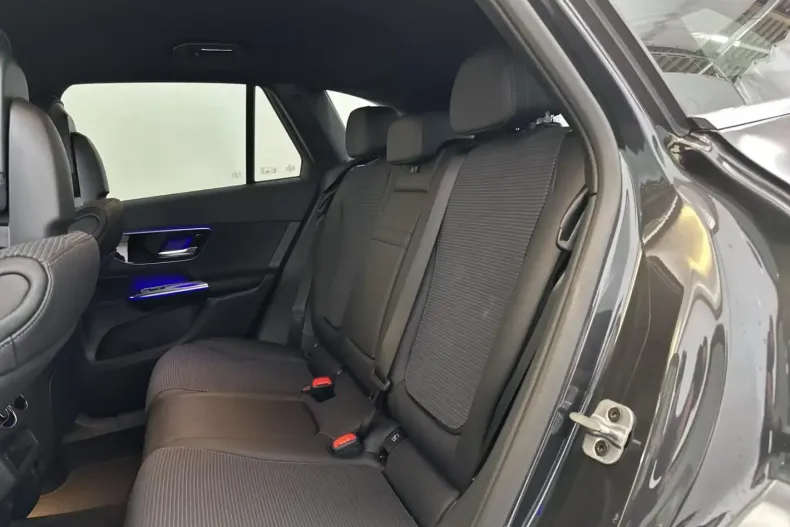 Mercedes-Benz GLC 220 din 2026 cu 2.555 km - oferta MER180543 - foto 11