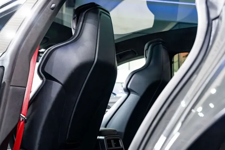 Porsche Taycan din 2022 cu 71.568 km - oferta POR180545 - foto 12