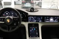 Porsche Taycan din 2022 cu 64.200 km - oferta POR180548 - foto 8