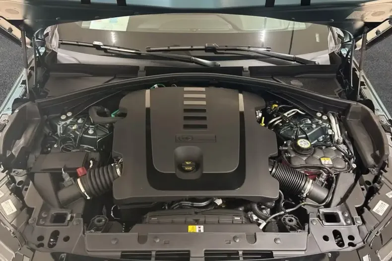 Land Rover Range Rover Velar din 2025 cu 983 km - oferta LAN180549 - foto 18