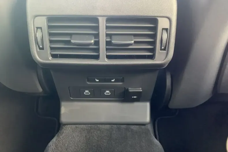 Land Rover Range Rover Velar din 2026 cu 10 km - oferta LAN180552 - foto 19