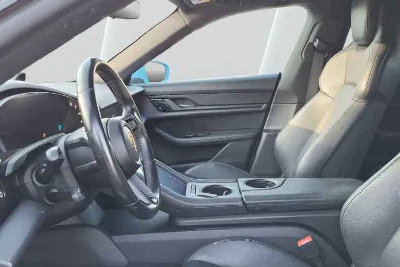 Porsche Taycan din 2021 cu 115.000 km - oferta POR180553 - foto 9