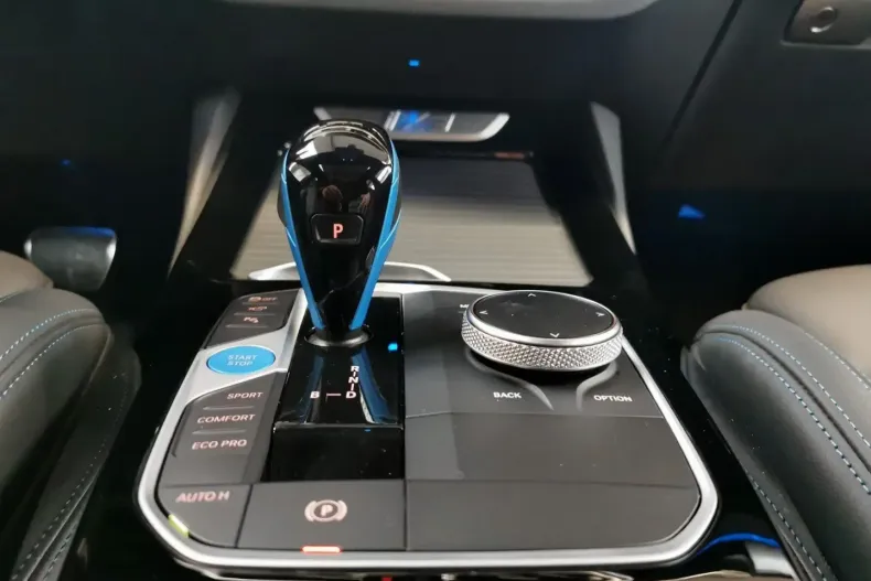 BMW iX3 (Seria i) din 2023 cu 23.777 km - oferta BMW180554 - foto 8