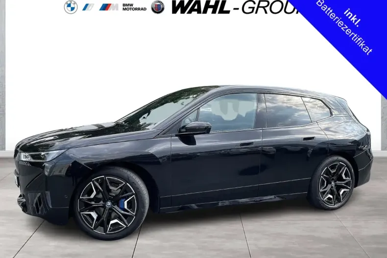 BMW iX (Seria i) din 2023 cu 33.398 km - oferta BMW180568 - foto 1