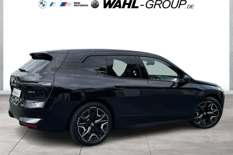 BMW iX (Seria i) din 2023 cu 33.398 km - oferta BMW180568 - foto 4