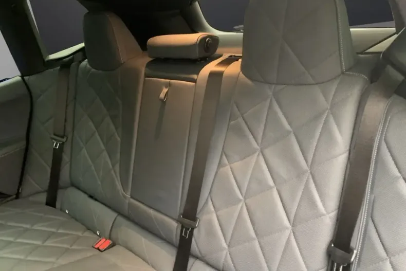 BMW iX (Seria i) din 2023 cu 25.878 km - oferta BMW180569 - foto 6