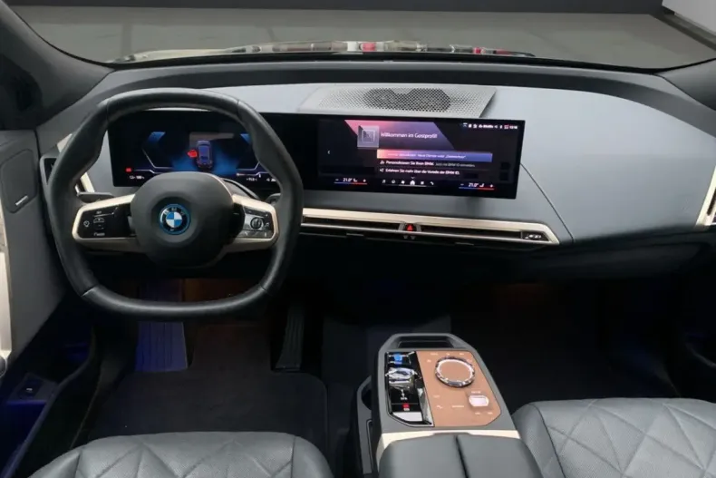 BMW iX (Seria i) din 2023 cu 25.878 km - oferta BMW180569 - foto 9