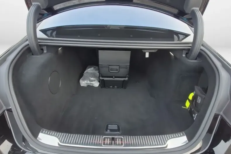 Mercedes-Benz S 580 (Clasa S) din 2025 cu 20.900 km - oferta MER180571 - foto 10