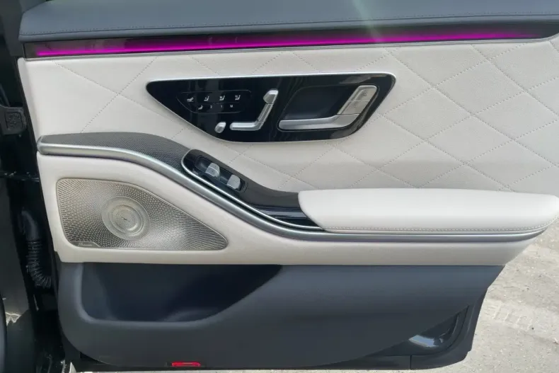 Mercedes-Benz S 450 (Clasa S) din 2024 cu 28.888 km - oferta MER180585 - foto 17