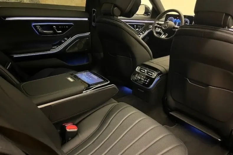 Mercedes-Benz S 580 (Clasa S) din 2024 cu 25.666 km - oferta MER180594 - foto 8